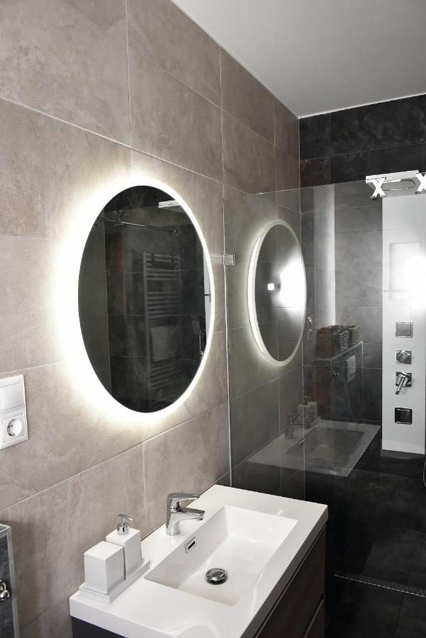 Limerence Apartments Шиофок Экстерьер фото